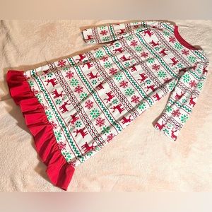 Girl size 5 Christmas nightgown